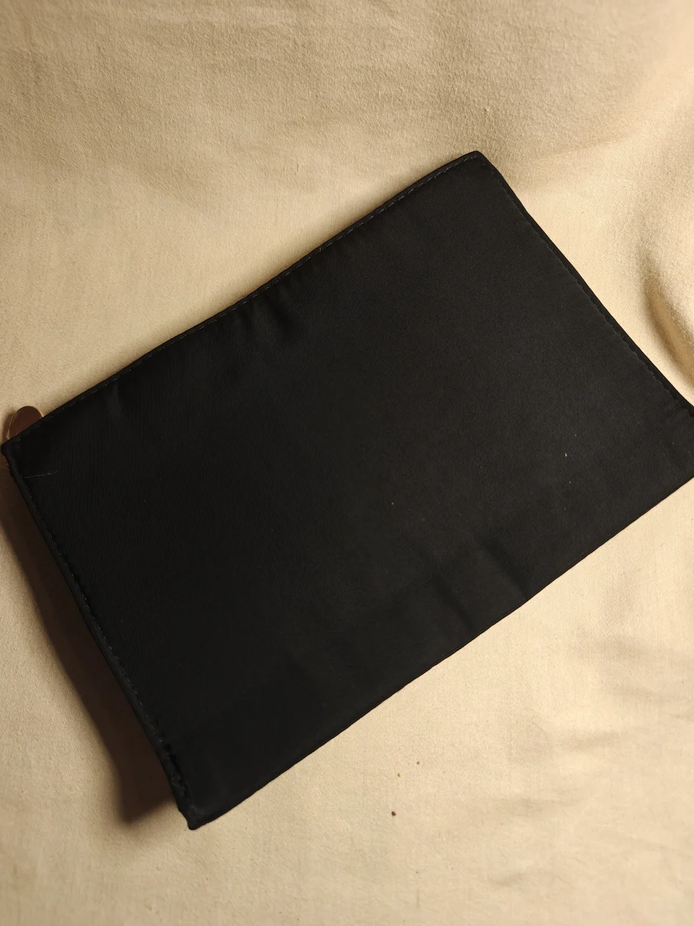 YSL Beaute Black Patent Clutch - Picture 6 of 6